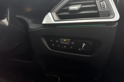 DF70KRD BMW 3 Series 2.0 320d MHT M Sport Auto Euro 6 (s/s) 4dr Thumbnail #41