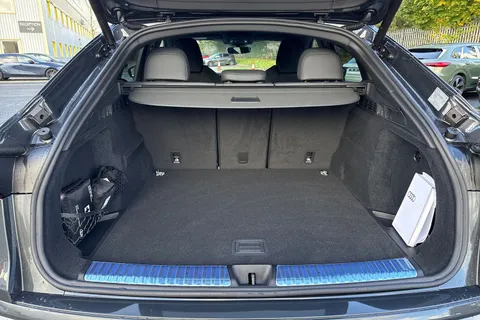  Audi Q5 2.0 TDI S line Sportback S Tronic quattro Euro 6 (s/s) 5dr Thumbnail #7