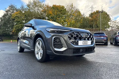  Audi Q5 2.0 TDI S line Sportback S Tronic quattro Euro 6 (s/s) 5dr Thumbnail #28
