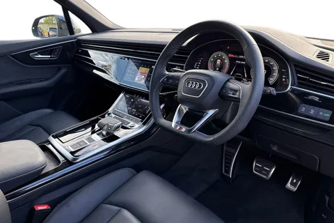 14 of 56 for AUDI Q7 55 TFSI Quattro Black Edition 5dr Tiptronic