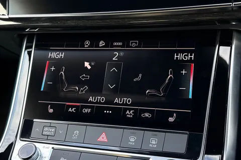 22 of 56 for AUDI Q7 55 TFSI Quattro Black Edition 5dr Tiptronic