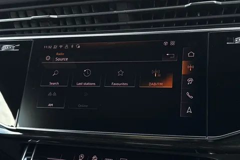 41 of 56 for AUDI Q7 55 TFSI Quattro Black Edition 5dr Tiptronic