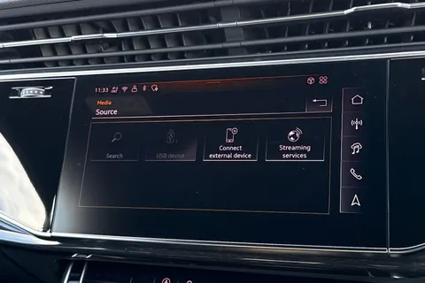 42 of 56 for AUDI Q7 55 TFSI Quattro Black Edition 5dr Tiptronic