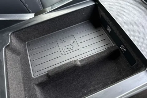 50 of 56 for AUDI Q7 55 TFSI Quattro Black Edition 5dr Tiptronic