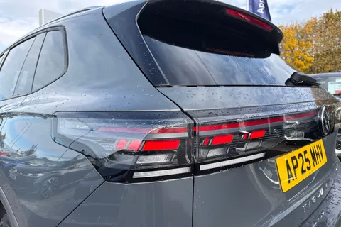 AP25MHV Volkswagen Tiguan 1.5 eTSI 150 Match 5dr DSG Thumbnail #8