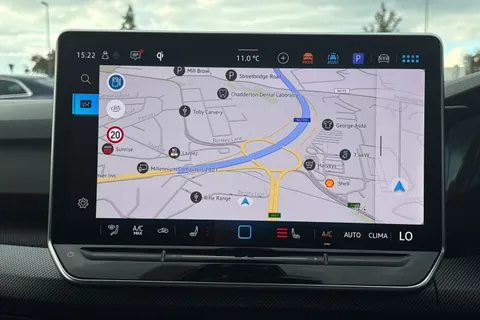 KP25ZSX Volkswagen Golf 1.5 TSI 150 R-Line 5dr **WINTER PACK, TECHNOLOGY PACK, AREA VIEW** Thumbnail #13