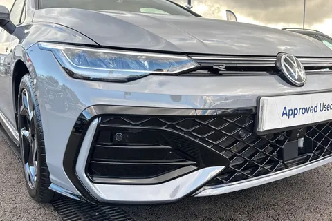 KP25ZSX Volkswagen Golf 1.5 TSI 150 R-Line 5dr **WINTER PACK, TECHNOLOGY PACK, AREA VIEW** Thumbnail #18