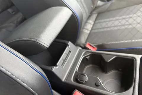 KP25ZSX Volkswagen Golf 1.5 TSI 150 R-Line 5dr **WINTER PACK, TECHNOLOGY PACK, AREA VIEW** Thumbnail #36