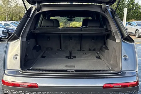  Audi Q7 3.0 TDI V6 Black Edition Tiptronic quattro Euro 6 (s/s) 5dr Thumbnail #7