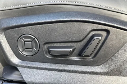  Audi Q7 3.0 TDI V6 Black Edition Tiptronic quattro Euro 6 (s/s) 5dr Thumbnail #47