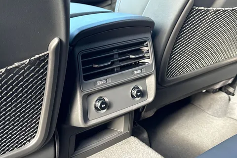  Audi Q7 3.0 TDI V6 Black Edition Tiptronic quattro Euro 6 (s/s) 5dr Thumbnail #55