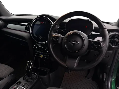 13 of 39 for MINI HATCHBACK 135kW Cooper S Level 2 33kWh 3dr Auto