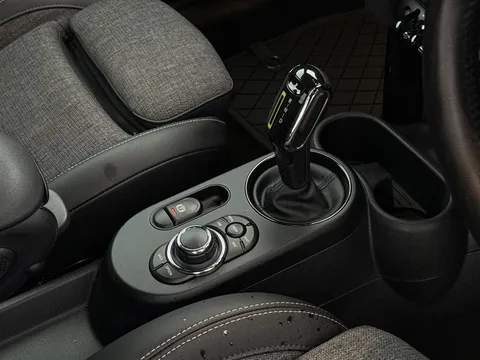 20 of 39 for MINI HATCHBACK 135kW Cooper S Level 2 33kWh 3dr Auto