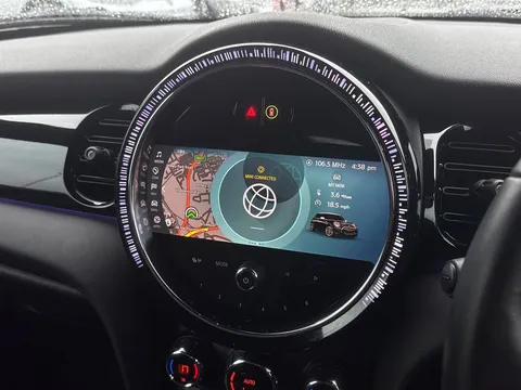 35 of 39 for MINI HATCHBACK 135kW Cooper S Level 2 33kWh 3dr Auto