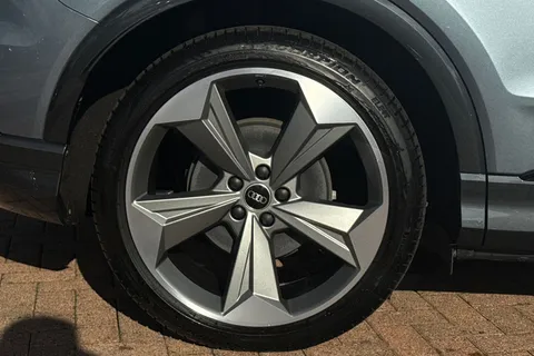 KS74PSU Audi Q4 e-tron Q4  Black Edition 45 e-tron  210,00 kW Thumbnail #10