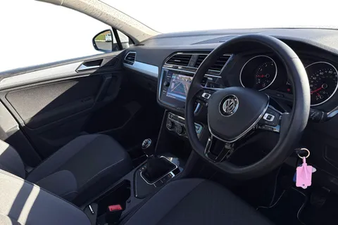 DU20RYF Volkswagen Tiguan 1.5 TSI EVO Match Euro 6 (s/s) 5dr Thumbnail #15