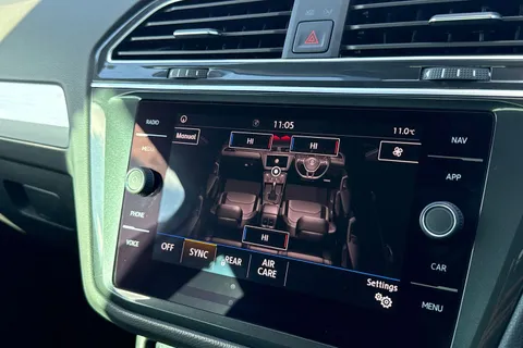 DU20RYF Volkswagen Tiguan 1.5 TSI EVO Match Euro 6 (s/s) 5dr Thumbnail #23