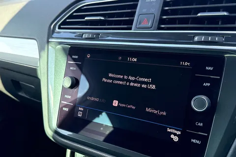 DU20RYF Volkswagen Tiguan 1.5 TSI EVO Match Euro 6 (s/s) 5dr Thumbnail #53