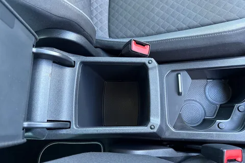 DU20RYF Volkswagen Tiguan 1.5 TSI EVO Match Euro 6 (s/s) 5dr Thumbnail #62