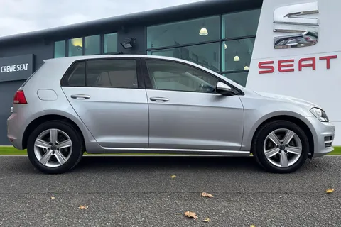 AF66SZL Volkswagen Golf 1.6 TDI BlueMotion Tech Match Edition Euro 6 (s/s) 5dr Thumbnail #3