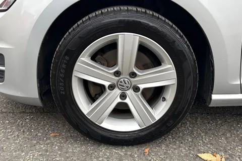 AF66SZL Volkswagen Golf 1.6 TDI BlueMotion Tech Match Edition Euro 6 (s/s) 5dr Thumbnail #10