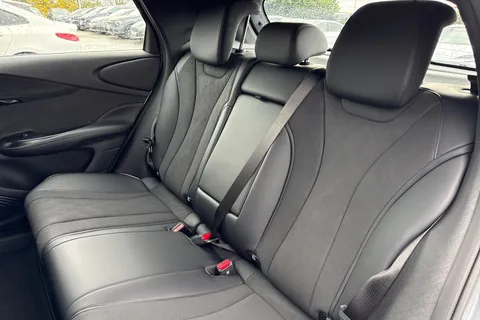 BYD Dolphin 60.48kWh Comfort Auto 5dr Thumbnail #14