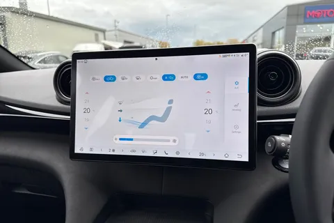 BYD Dolphin 60.48kWh Comfort Auto 5dr Thumbnail #19