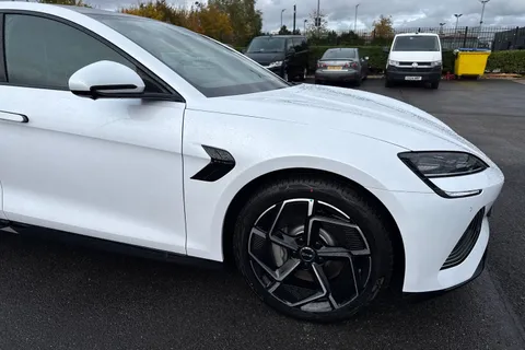  BYD SEAL 82.5kWh Excellence Auto AWD 4dr Thumbnail #36