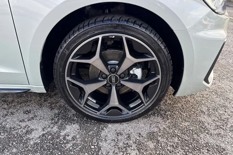  Audi A1 1.0 TFSI 30 Black Edition Sportback Euro 6 (s/s) 5dr Thumbnail #10