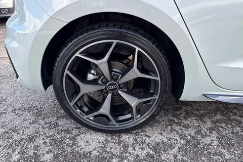  Audi A1 1.0 TFSI 30 Black Edition Sportback Euro 6 (s/s) 5dr Thumbnail #11