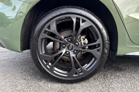 KR74WLK Audi A3 Black Edition 40 TFSI e  204 PS S tronic Thumbnail #11