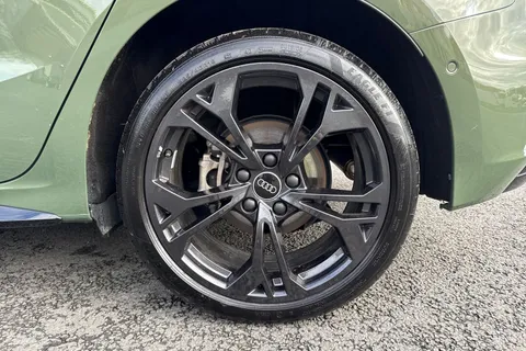 KR74WLK Audi A3 Black Edition 40 TFSI e  204 PS S tronic Thumbnail #12