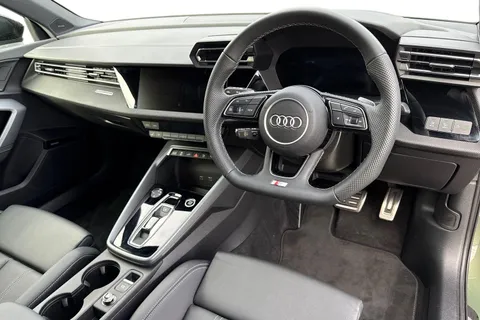 KR74WLK Audi A3 Black Edition 40 TFSI e  204 PS S tronic Thumbnail #14