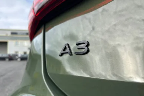 KR74WLK Audi A3 Black Edition 40 TFSI e  204 PS S tronic Thumbnail #34