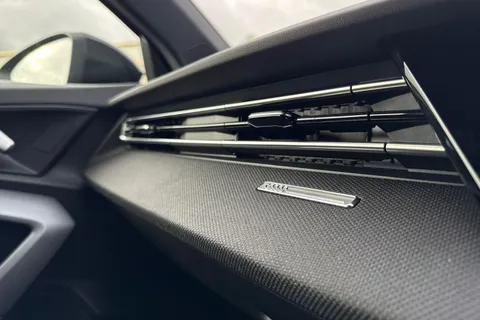 KR74WLK Audi A3 Black Edition 40 TFSI e  204 PS S tronic Thumbnail #45