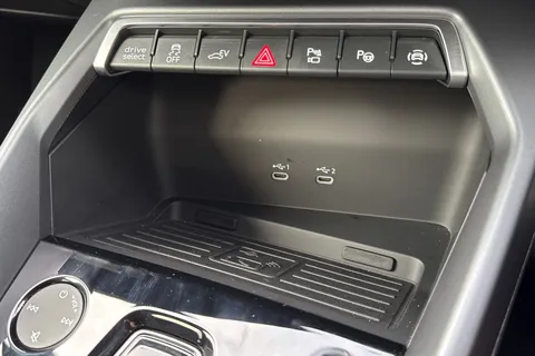 KR74WLK Audi A3 Black Edition 40 TFSI e  204 PS S tronic Thumbnail #47