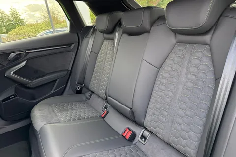  Audi RS 3 2.5 TFSI Carbon Vorsprung Sportback S Tronic quattro Euro 6 (s/s) 5dr Thumbnail #19