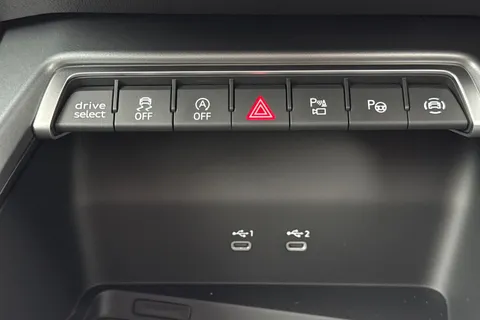  Audi RS 3 2.5 TFSI Carbon Vorsprung Sportback S Tronic quattro Euro 6 (s/s) 5dr Thumbnail #57