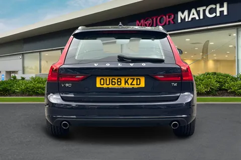 OU68KZD Volvo V90 2.0 T4 GPF Momentum Auto Euro 6 (s/s) 5dr Thumbnail #5
