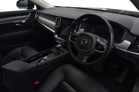 OU68KZD Volvo V90 2.0 T4 GPF Momentum Auto Euro 6 (s/s) 5dr Thumbnail #8