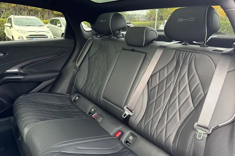  BYD SEAL 82.5kWh Design Auto 4dr Thumbnail #14