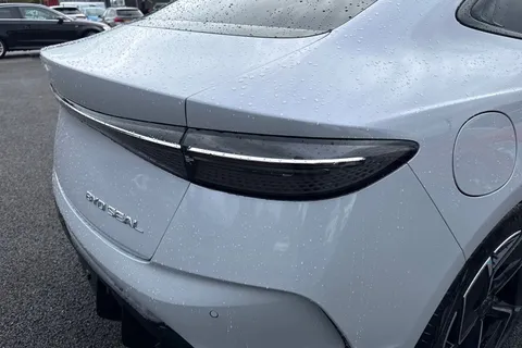  BYD SEAL 82.5kWh Design Auto 4dr Thumbnail #32