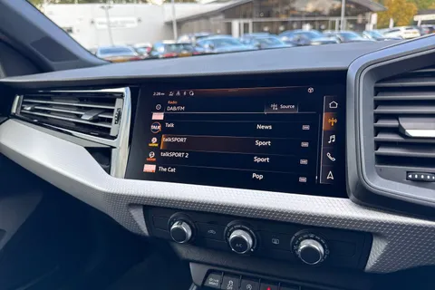  Audi A1 1.0 TFSI 30 S line Sportback 5dr Petrol Manual Euro 6 (s/s) (116 ps) Thumbnail #32