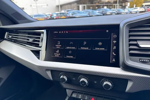  Audi A1 1.0 TFSI 30 S line Sportback 5dr Petrol Manual Euro 6 (s/s) (116 ps) Thumbnail #38