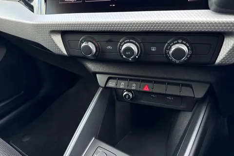  Audi A1 1.0 TFSI 30 S line Sportback 5dr Petrol Manual Euro 6 (s/s) (116 ps) Thumbnail #46