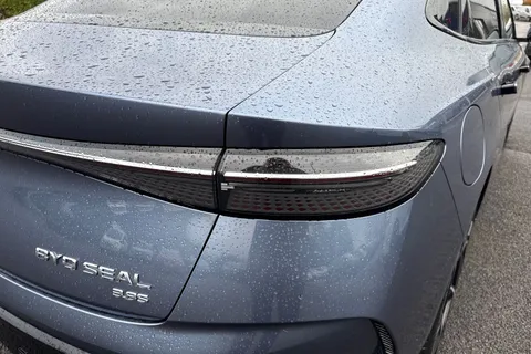 BYD SEAL 82.5kWh Excellence Auto AWD 4dr Thumbnail #16