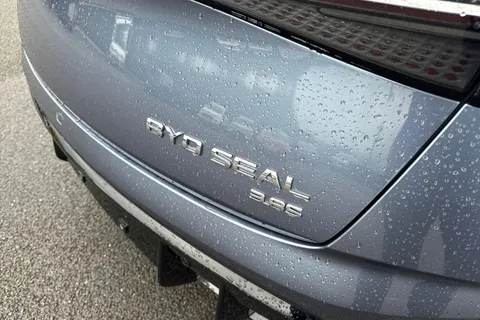 BYD SEAL 82.5kWh Excellence Auto AWD 4dr Thumbnail #33
