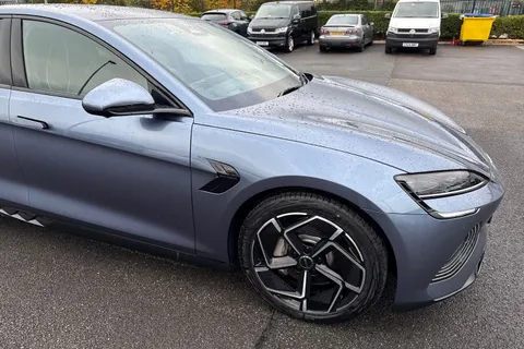 BYD SEAL 82.5kWh Excellence Auto AWD 4dr Thumbnail #37