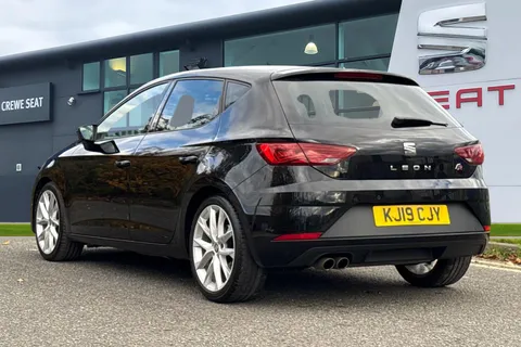 KJ19CJY SEAT Leon 2.0 TSI FR Sport DSG Euro 6 (s/s) 5dr Thumbnail #2