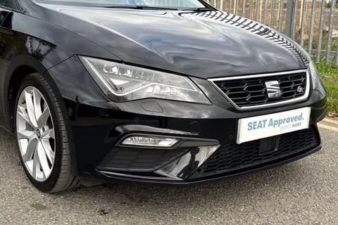 KJ19CJY SEAT Leon 2.0 TSI FR Sport DSG Euro 6 (s/s) 5dr Thumbnail #8